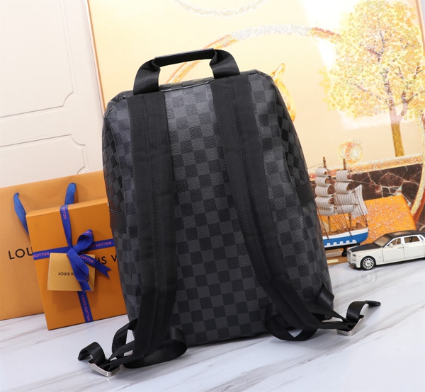 ルイヴィトンバッグ側面デザイン